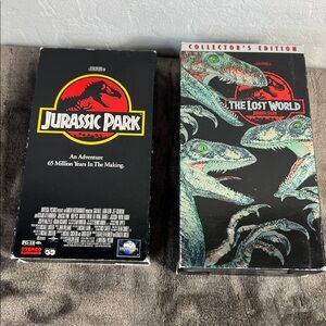 Jurassic Park and The Lost World Collector's Edition VHS Set vintage lot of 2
